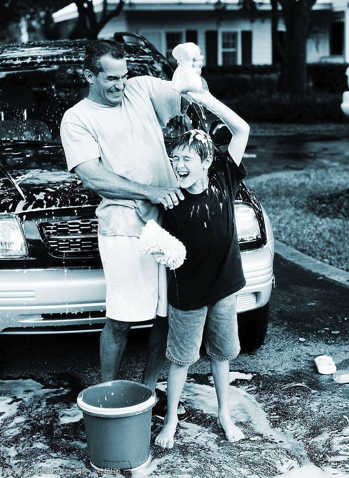 父子洗车